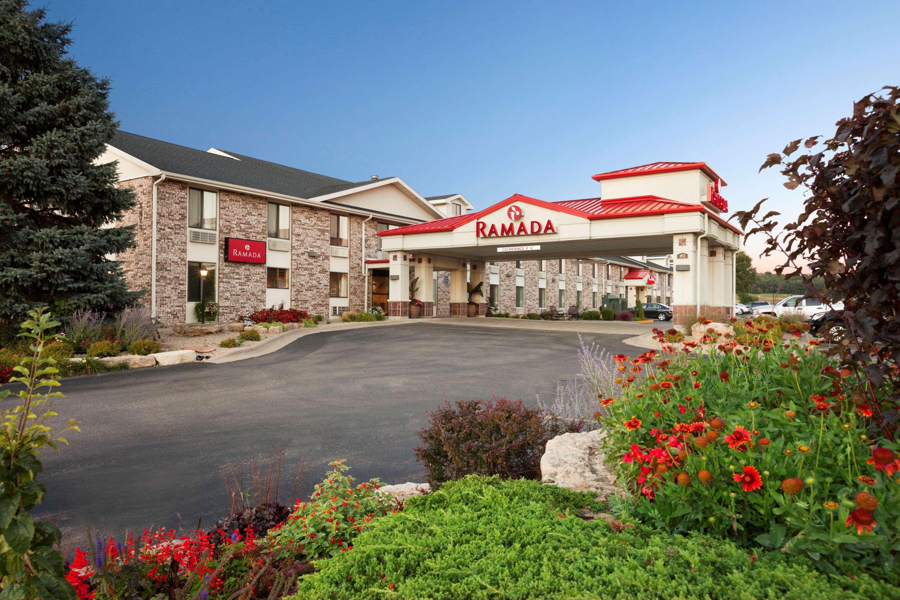 Hotel Ramada By Wyndham Wisconsin Dells I-90 Exteriér fotografie